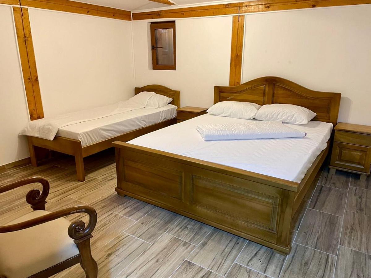 Kula Nekovic Bed & Breakfast Gusinje Luaran gambar